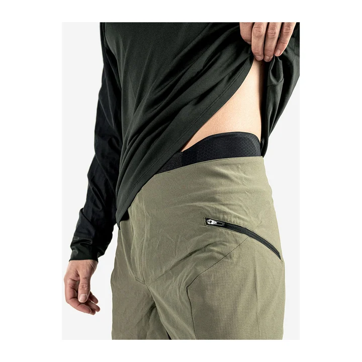 Bluegrass Arto Shorts Black — 3